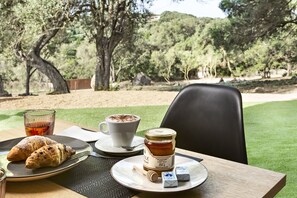 Petit déjeuner continental compris tous les jours
