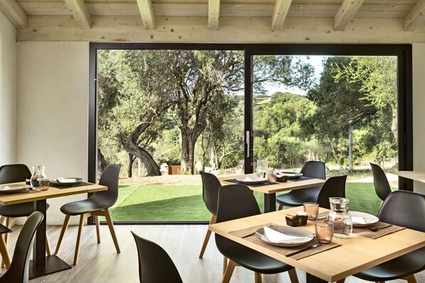 Petit déjeuner continental compris tous les jours