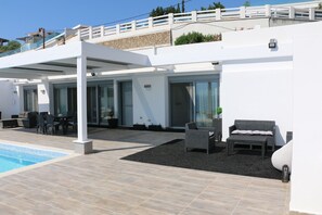 Outdoor dining - Villa *K* SeaView and Pool. (VLYCHA)