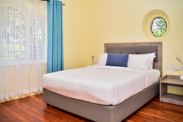 Individuell dekoriert, individuell eingerichtet, Verdunkelungsvorhänge