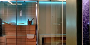 Couples treatment room(s), sauna, hot tub, steam room - Chimera Tuscany Resort (Arezzo)