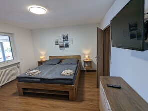 2 habitaciones, tabla de planchar con plancha y wifi 