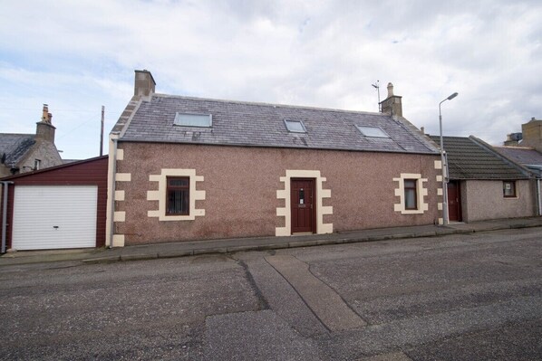 House, 3 Bedrooms, Terrace | Exterior - "spacious Three Bedroom Family Home for a Comfortable Holiday in Portknockie" (Buckie)