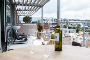 Deluxe Apartment | Balcony - Penthouse w 360 View of Athens and Gym (Athens)