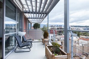 Deluxe Apartment | Balcony view