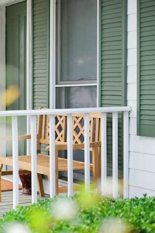 Property grounds. Peaceful 1BR Cottage | Cozy Relaxing Stay