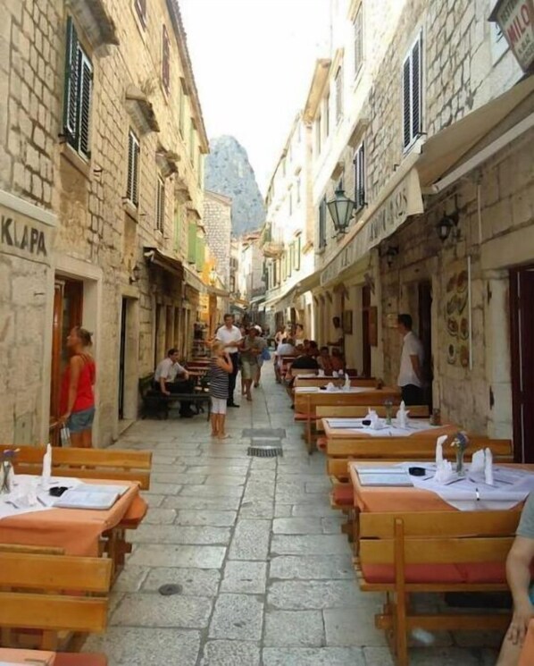 Restauration en plein air
