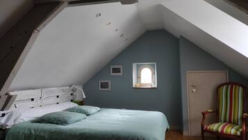 2 chambres, bureau, fer et planche à repasser, Wi-Fi gratuit