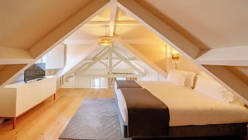 Porto Vitoria 10 | Soundproofing, iron/ironing board, free cots/infant beds, free WiFi
