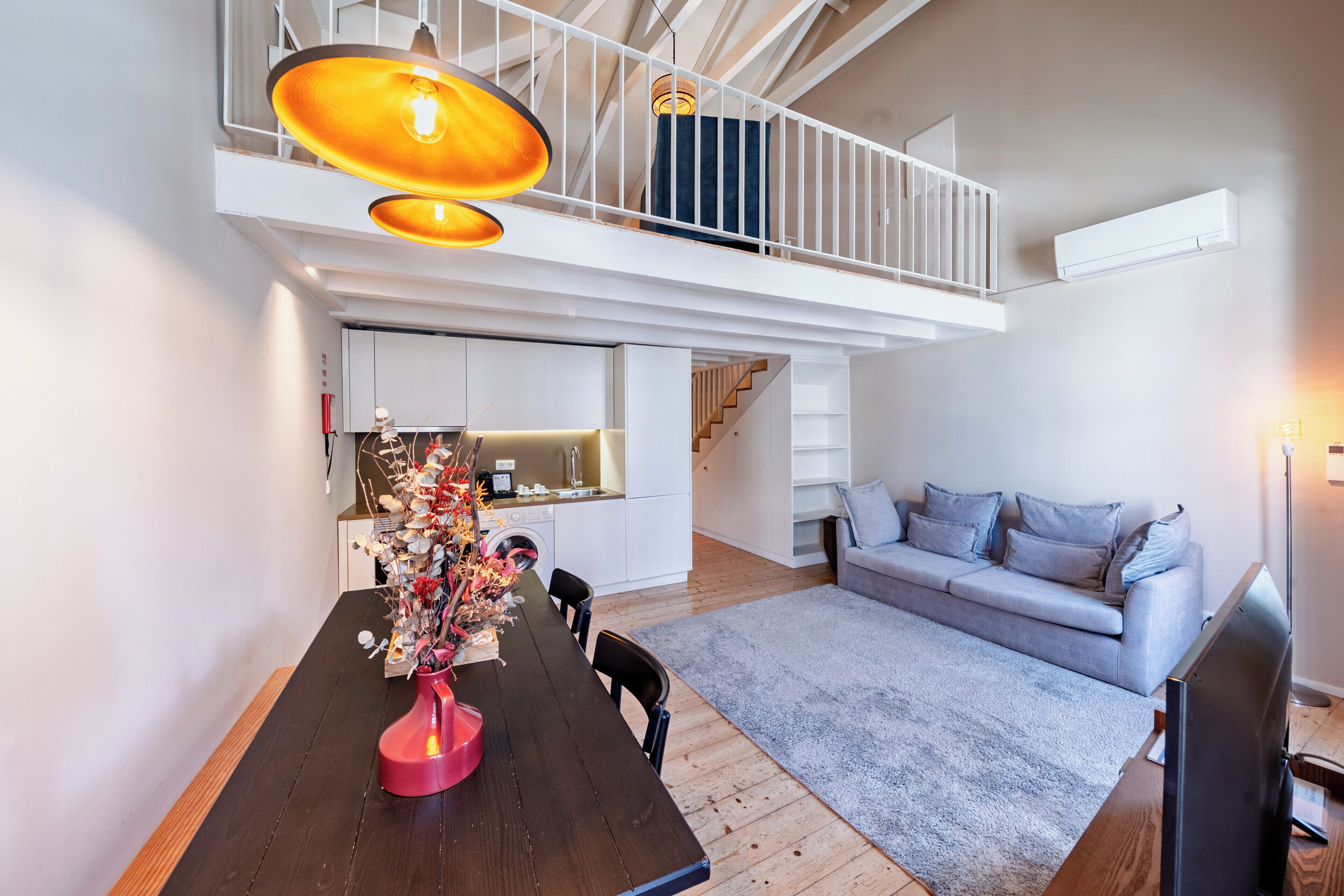 Porto Vitoria 5 | Living area | Flat-screen TV, printers