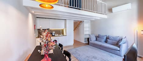 Porto Vitoria 5 | منطقة المعيشة | تلفزيون بشاشة مسطحة، طابعة