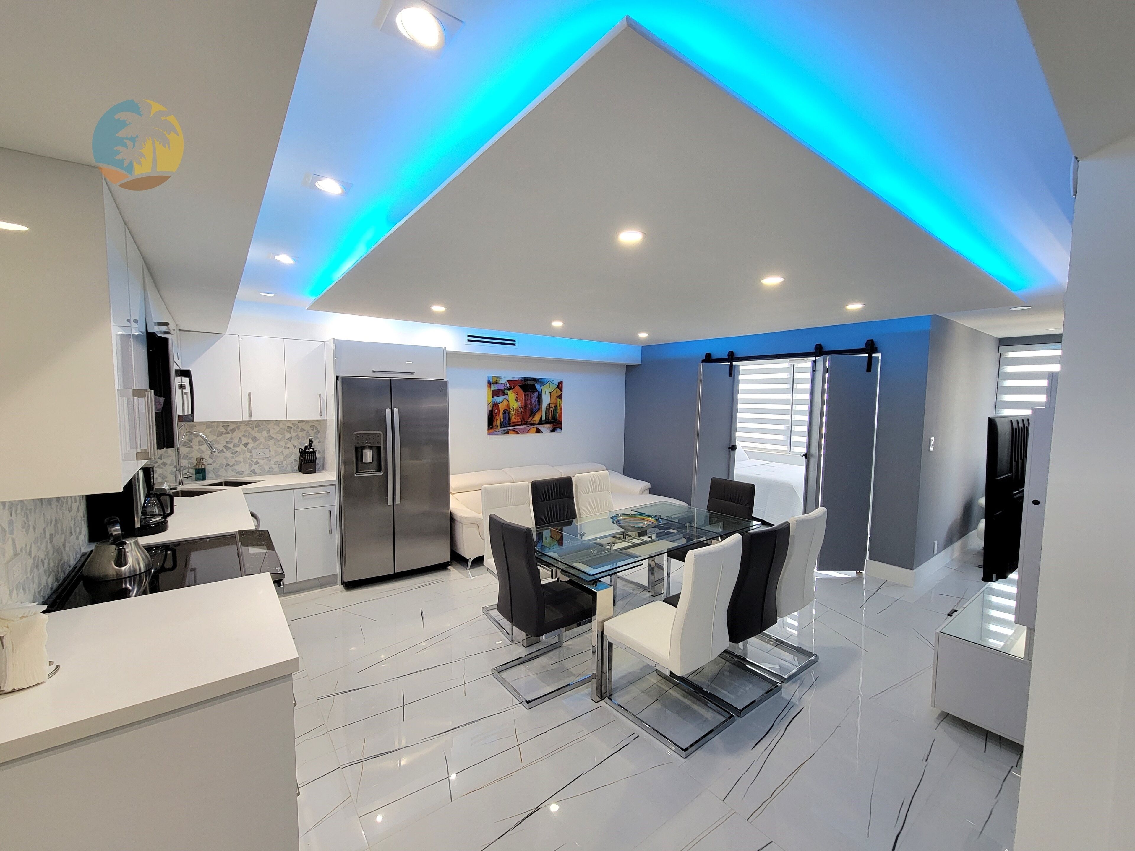 NEWLY RENOVATED! 4 Bed 3 Bath Bachelorette Beach Pad w/ Stunning Views 2 Pools! - 903