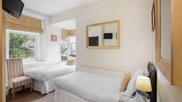 Room | Iron/ironing board, free WiFi