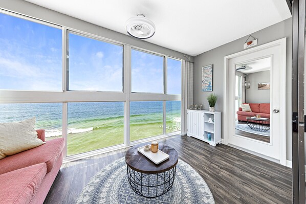 Signature Condo, 2 Bedrooms, Kitchen, Beach View | Beach/ocean view