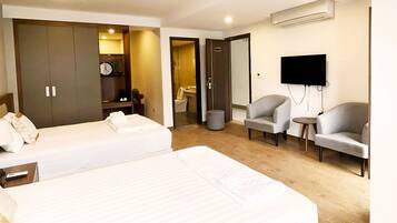 Deluxe Double Room | Premium bedding, pillowtop beds, desk, free WiFi