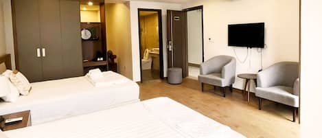 Deluxe Double Room | Premium bedding, pillowtop beds, desk, free WiFi