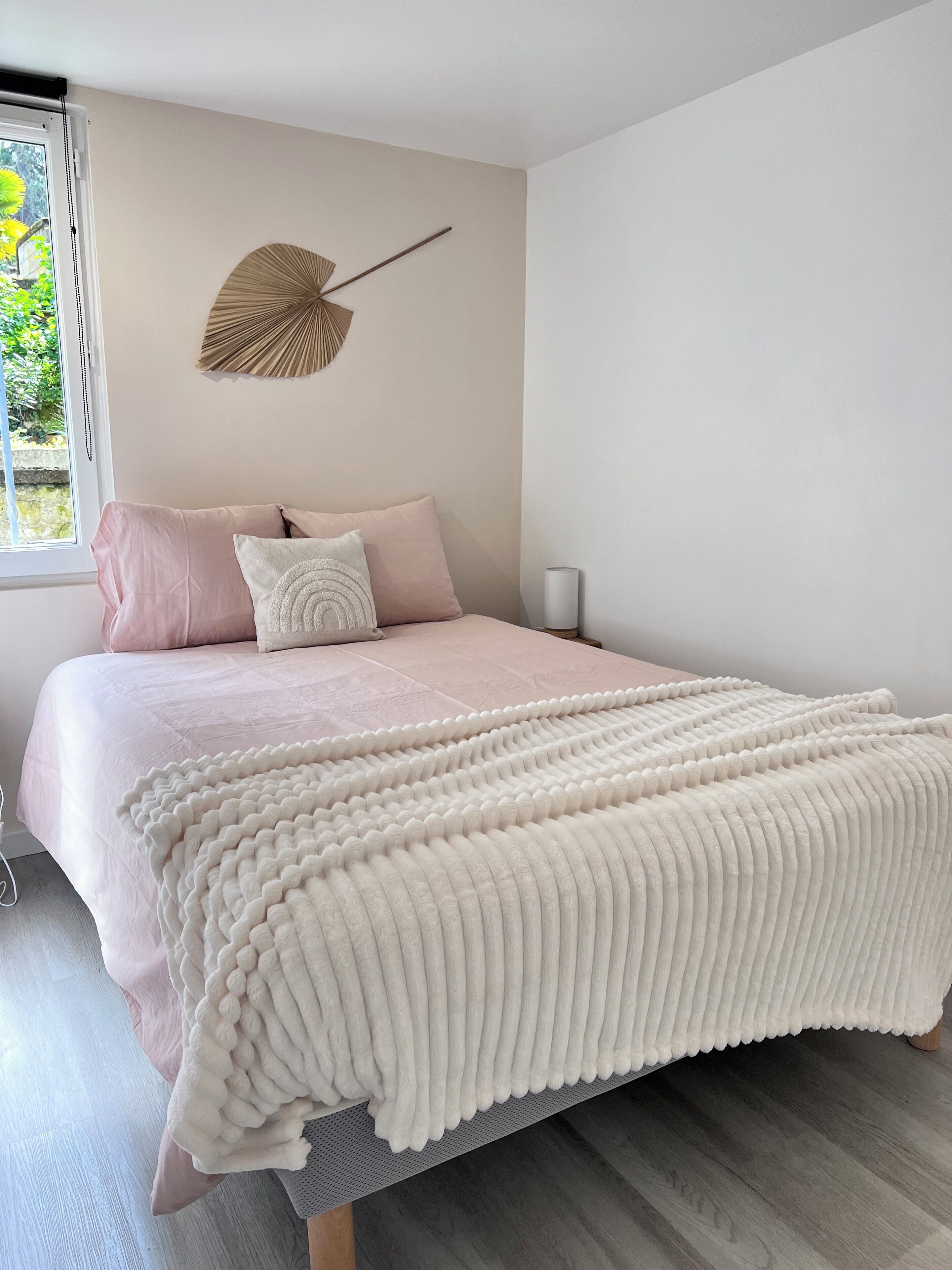 1 chambre, fer et planche à repasser, Wi-Fi gratuit, draps fournis