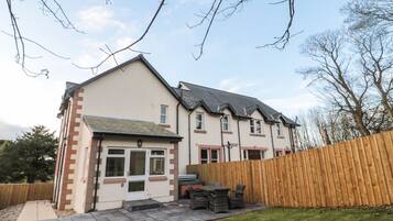 Cottage | Front of property