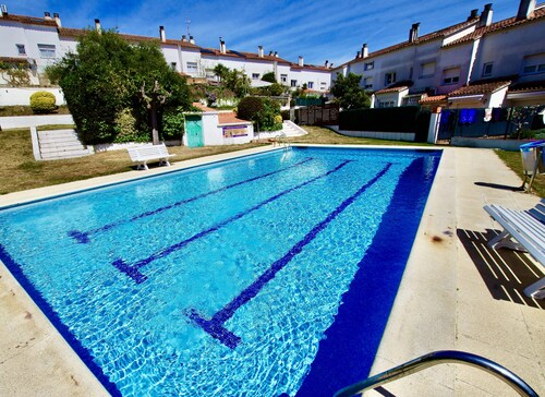 V&V Lloret-Villa Wilma: beautiful house in Fenals just 800m from Fenals beach