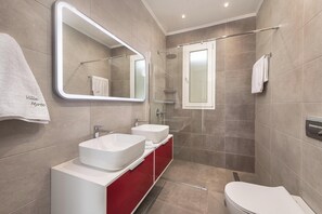Free toiletries, hair dryer, towels