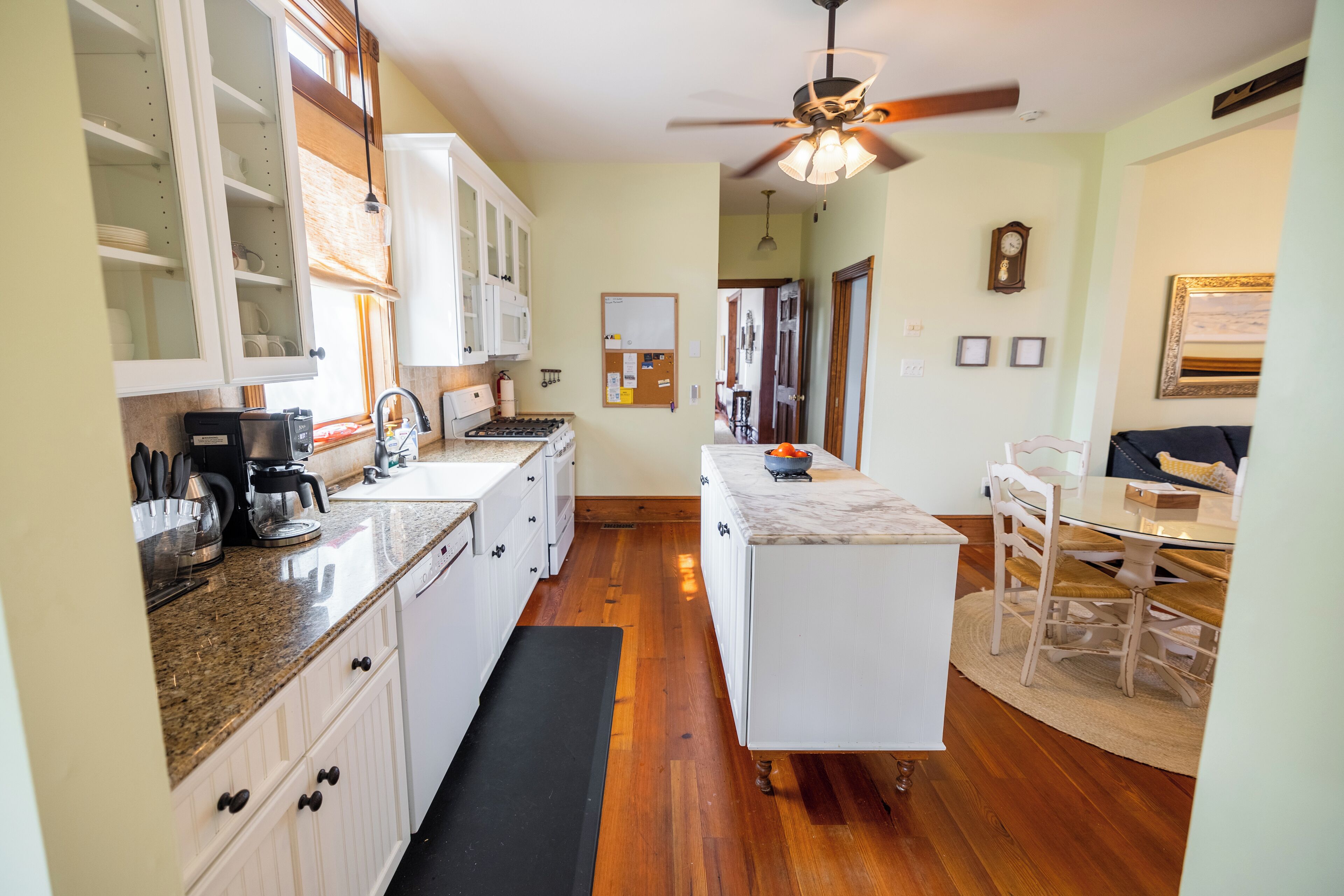 Large Seaside Serenity on LBI - Walking Distance to Everything