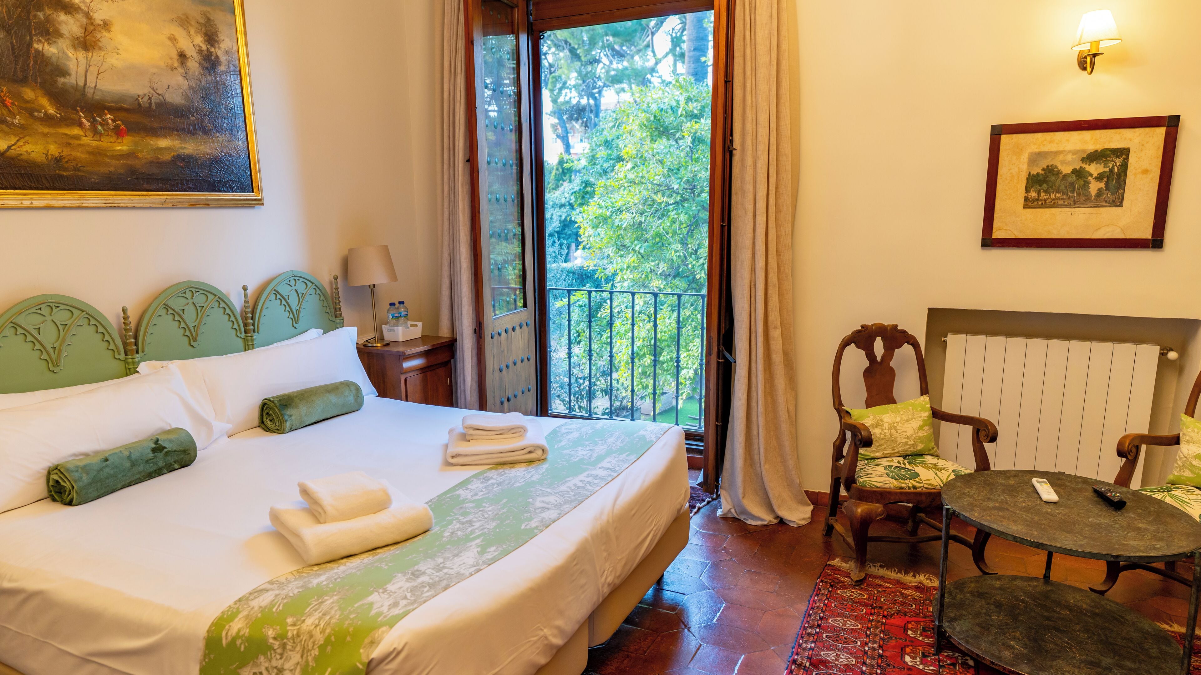 Habitación cuádruple superior | Sábanas de algodón egipcio y ropa de cama de alta calidad