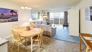 TV, fireplace, DVD player, ping pong