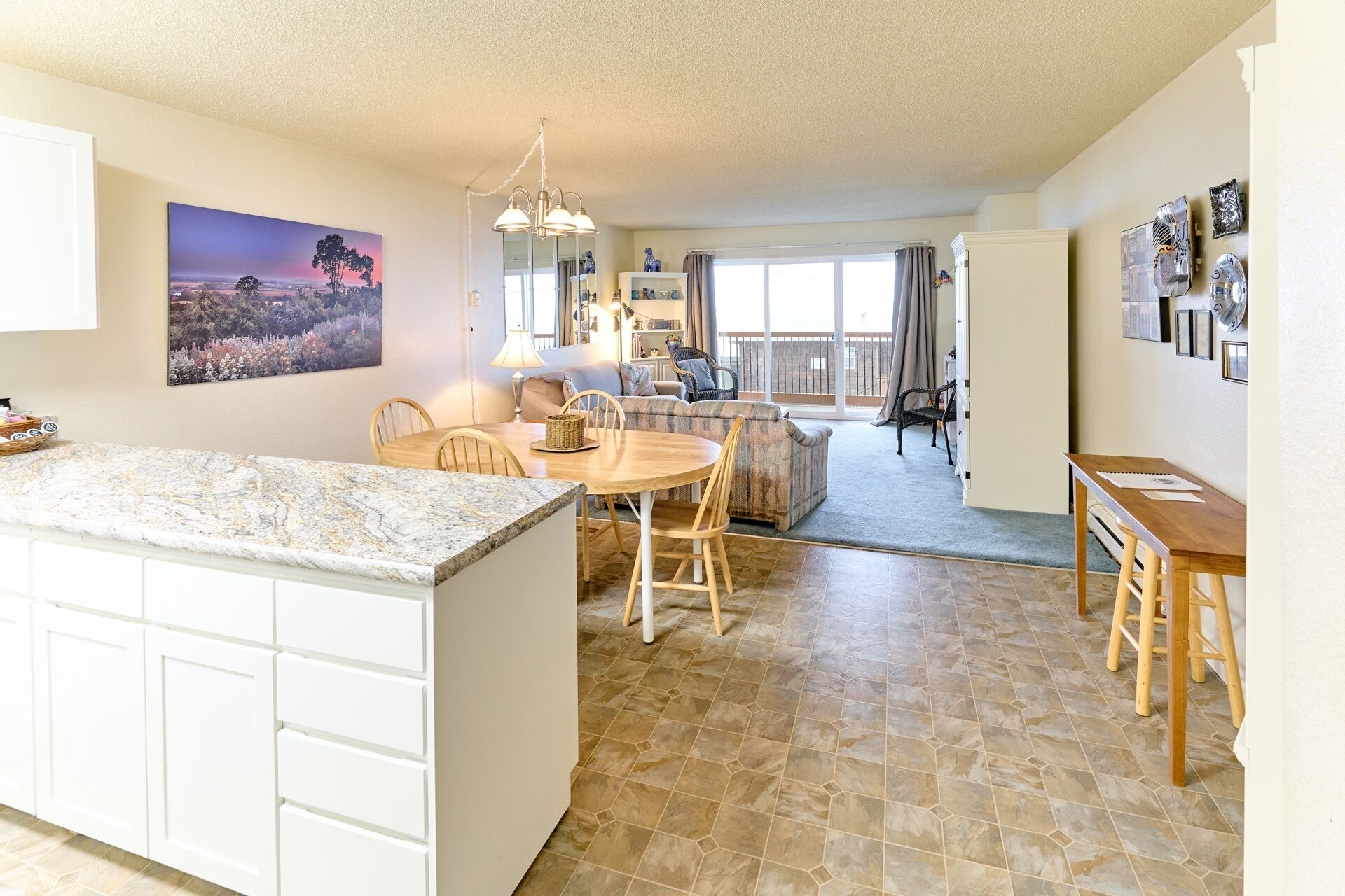 Fishin' Impossible - Come Enjoy This Comfortable Pet-Friendly Condo With Stunning Ocean Views!