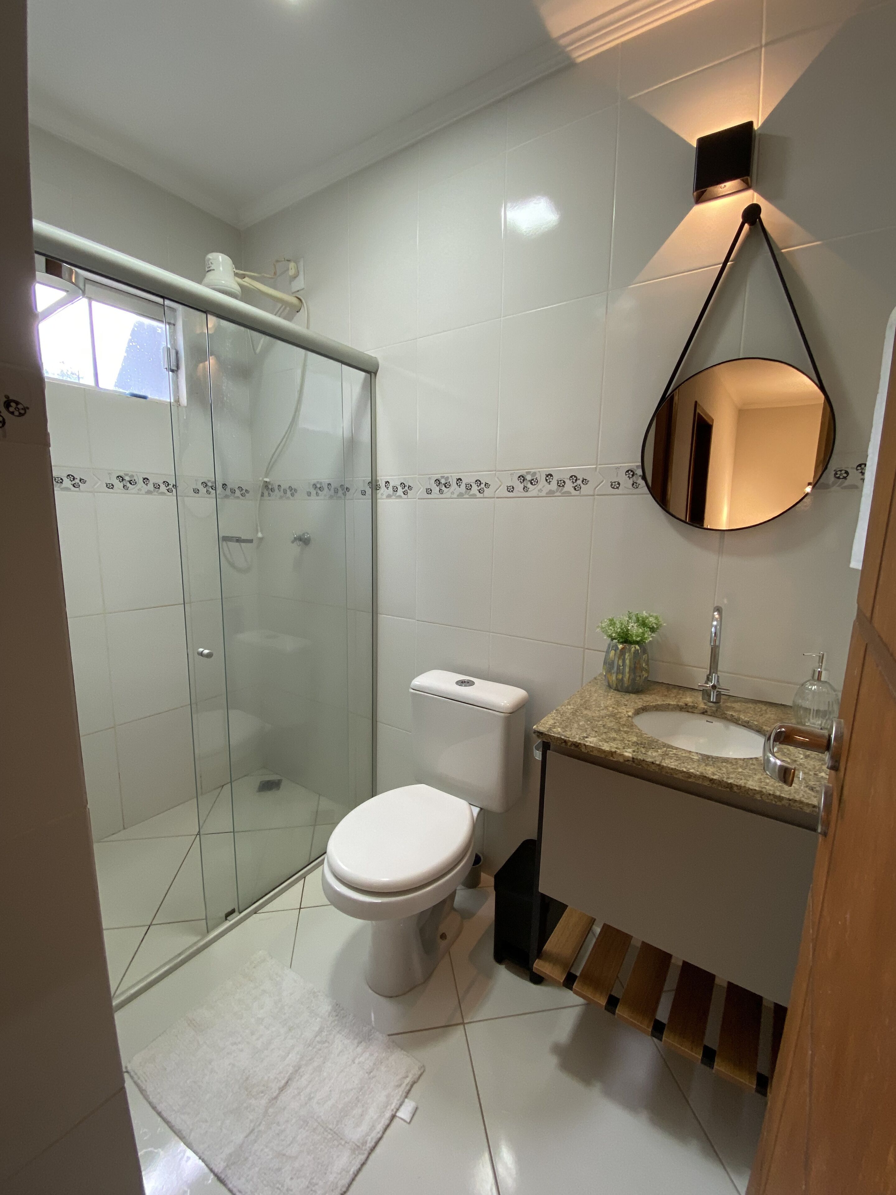 Cozy townhouse well located with air in all rooms