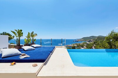 IBIZA ROCALLISA VILLA CAN CANTU WITH SPECTACULAR SEA VIEWS FOR 8 PEOPLE
