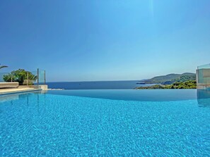 Piscina all'aperto