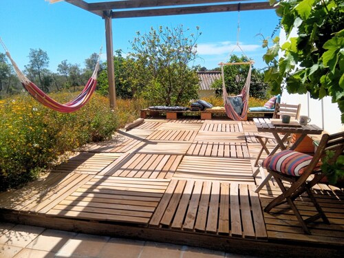 Hilltop farmhouse - nature retreat steps away from scenic trails and the river