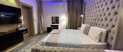 Apartment | 3 bedrooms, iron/ironing board, free WiFi, bed sheets