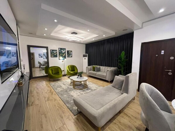 Apartment | Living area - Modern Luxury 3 Bed With Pool & Gym in Lekki (Lekki)
