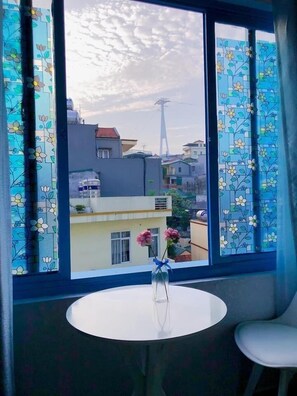 Literie hypoallergénique, ameublement personnalisé, bureau