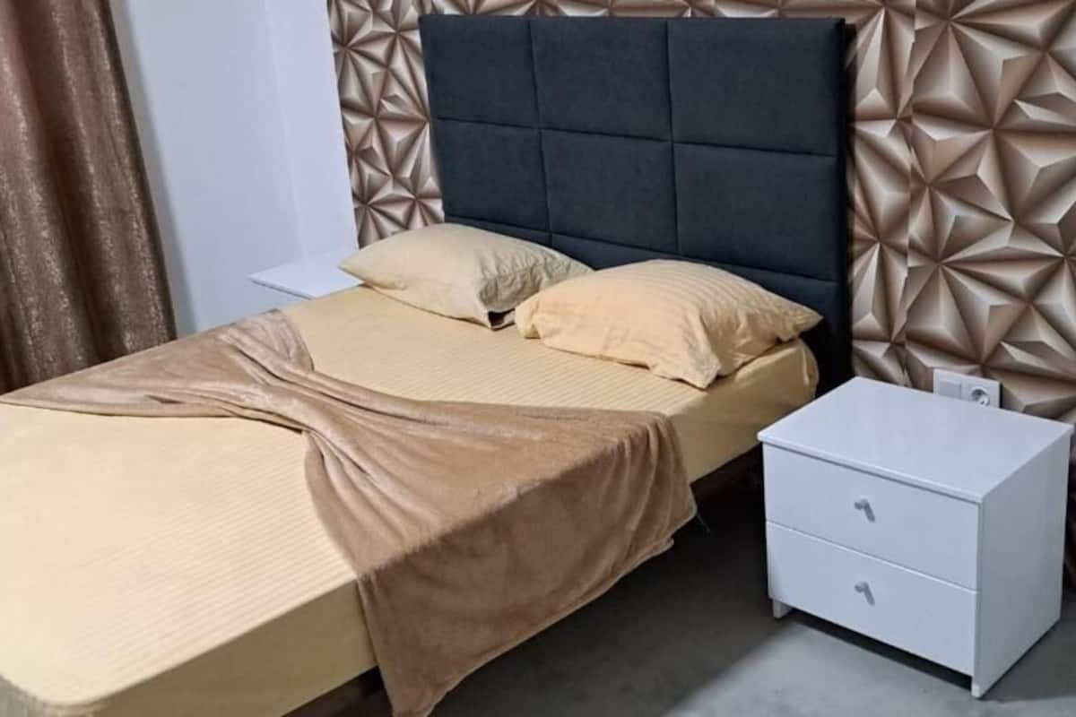 2 habitaciones y caja de seguridad en la habitación