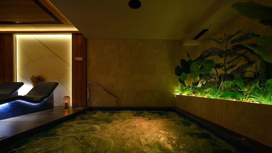 Hotel Macedonia Square