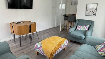 Cottage | Living area