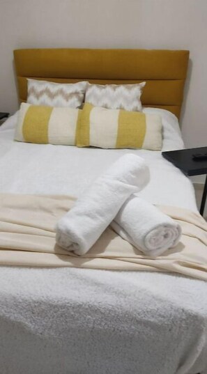 Caja de seguridad en la habitación y sistema de insonorización 