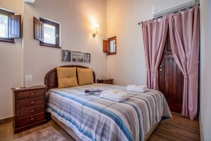 4 bedrooms, iron/ironing board, free WiFi, bed sheets - Casa da Aldeia | 4 Bedrooms | Next to Pine Cliffs | Olhos de Água (Albufeira)