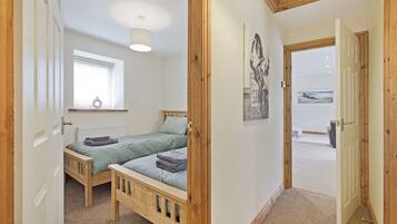 2 bedrooms, WiFi (free), individually decorated, individually furnished