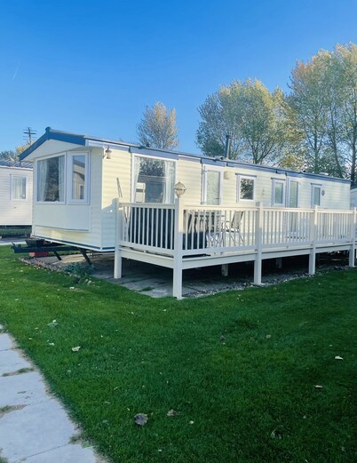 Charming 6 Birth Caravan in Skegness