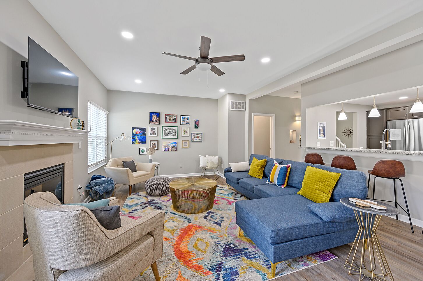 Welcome to The Downtowner - Walkable to OTR, FC Stadium, 2 Car Garage Parking!