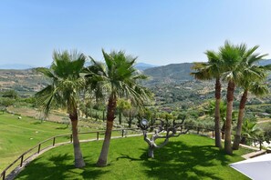 Exterior - Torre Difyos (Perdifumo)