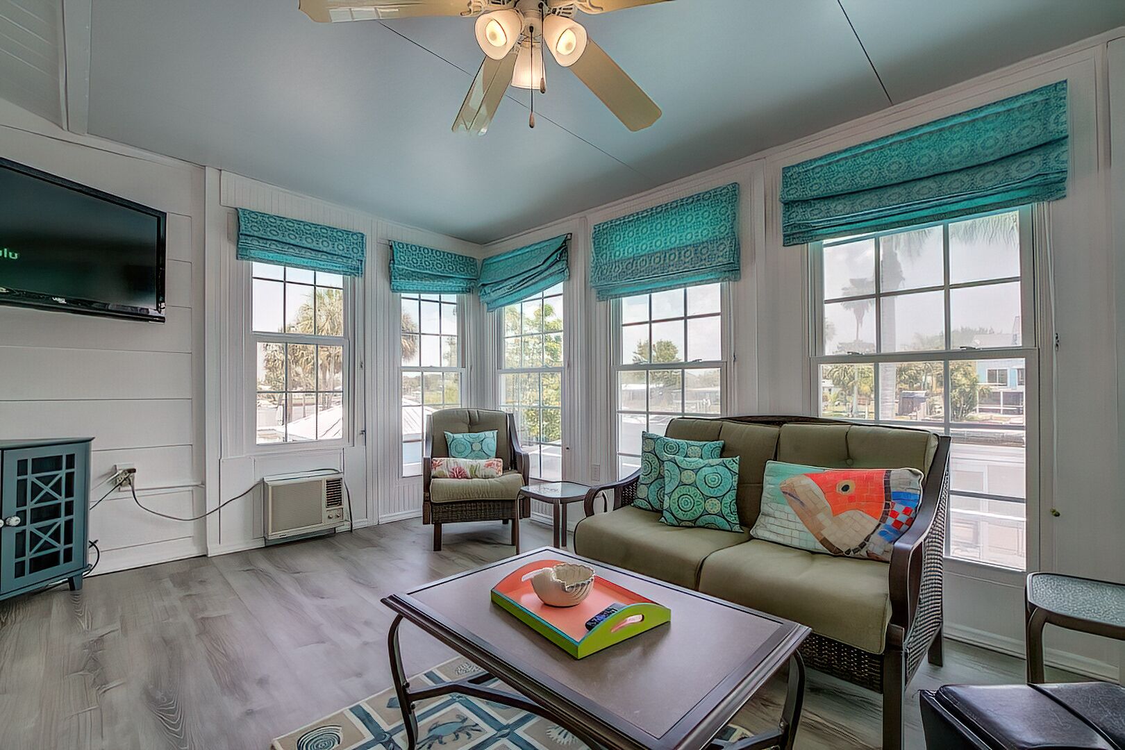 NEW - Screened-in Pool - Waterfront - Near Weeki Wachee - Direct Gulf Access