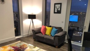 Unclassified image, 4 of 18, button - Stunning 2-bed Apartment in London (London)