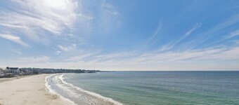 -CALI-JOLIE MAISON A 600 M DES PLAGES ET DU CENTRE