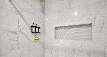 Relaxing Texas Retreat, 4BR w Pool & Dream Kitchen