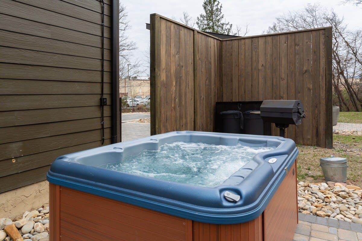 Baignoire à remous extérieure