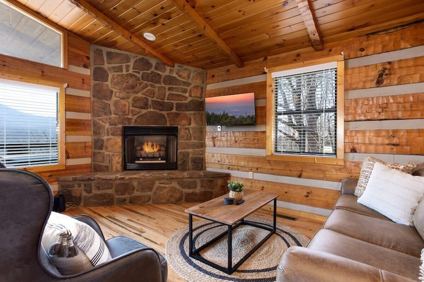 Huge Mt. Leconte Views/gatlinburg - Gatlinburg, TN